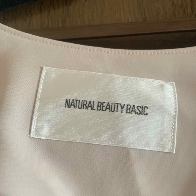 N.Natural beauty basic(エヌナチュラルビューティーベーシック)の新品　ブランド　薄手ワンピースジャケット　春から秋まではきれます。 レディースのトップス(シャツ/ブラウス(長袖/七分))の商品写真