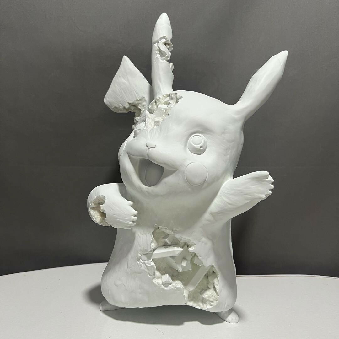 pokemon × Daniel Arsham  ピカチュウ