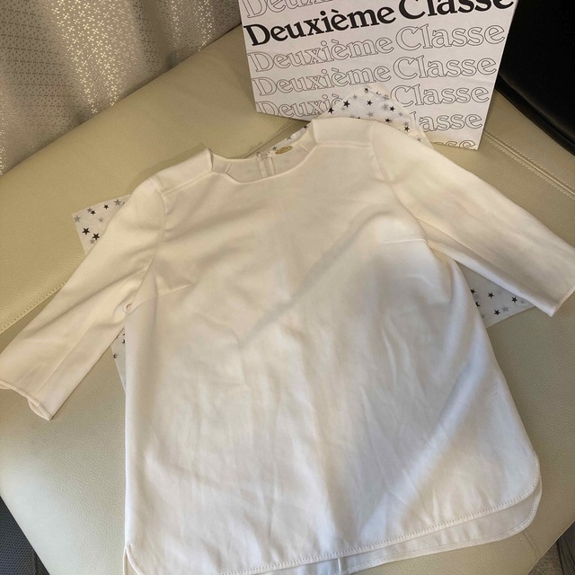 DEUXIEME CLASSE(ドゥーズィエムクラス)のドゥーズィエムクラス♡五分袖ブラウス♡ホワイト♡訳あり レディースのトップス(シャツ/ブラウス(半袖/袖なし))の商品写真