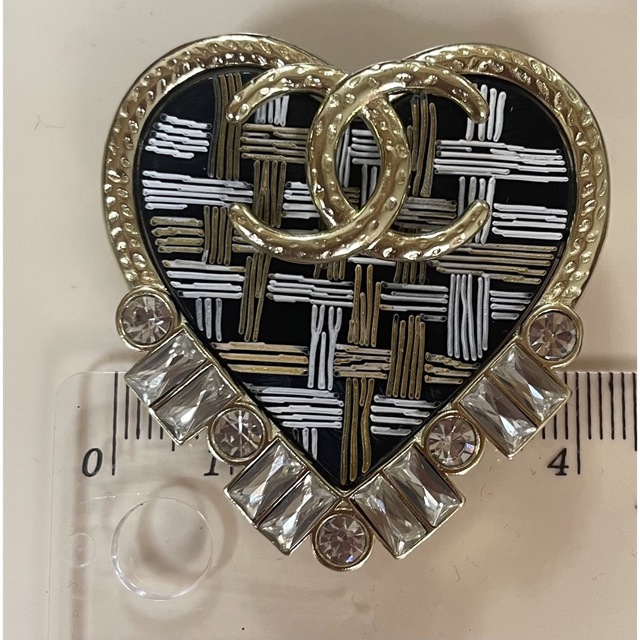 CHANEL - 少し難ありブローチの通販 by あすか's shop|シャネルならラクマ