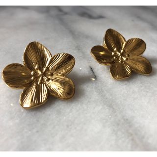 s flower pierce  ¥3100(ピアス)