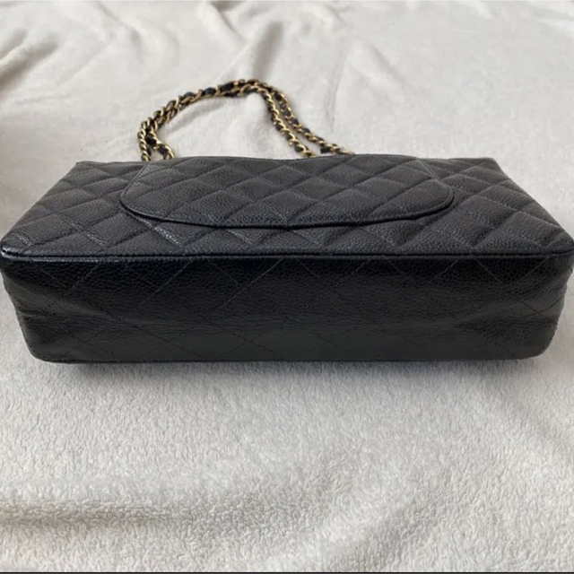 CHANEL(シャネル)のCHANEL マトラッセ キャビアスキン 美品 レディースのバッグ(ショルダーバッグ)の商品写真