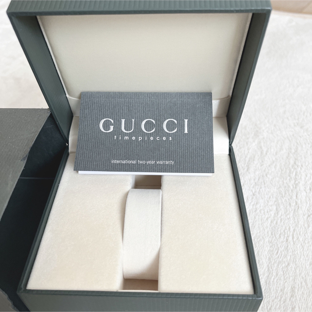 Gucci - ☆GUCCI 腕時計 空き箱 ギフトの通販 by 可愛いもの屋さん ...