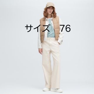 ユニクロ(UNIQLO)のユニクロコットンバギー　オフホワイト(カジュアルパンツ)