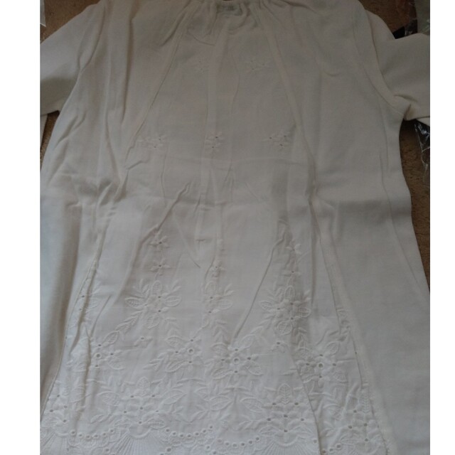 【新品】アナスイミニの長袖Ｔシャツ　白　size１４０