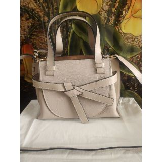 LOEWE - 極美品 ロエベ ハンドバッグ レザー バルセロナ ロゴ型押し