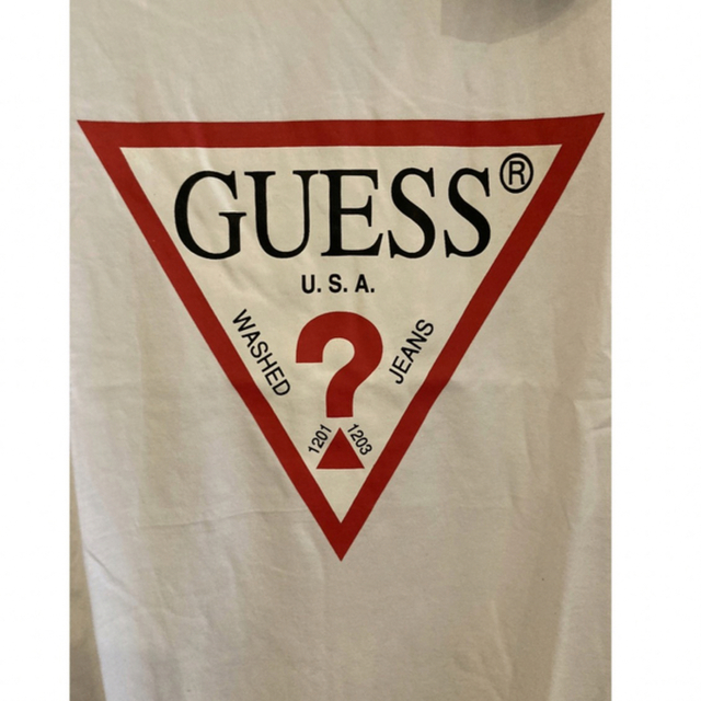 GUESS(ゲス)の新品未使用！　ゲス　GUESS ロゴTシャツ　ホワイトＬ メンズのトップス(Tシャツ/カットソー(半袖/袖なし))の商品写真