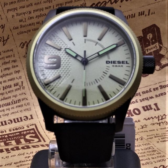 Diesel Rasp NSBB 3針ブラックシリコン腕時計 DZ1875