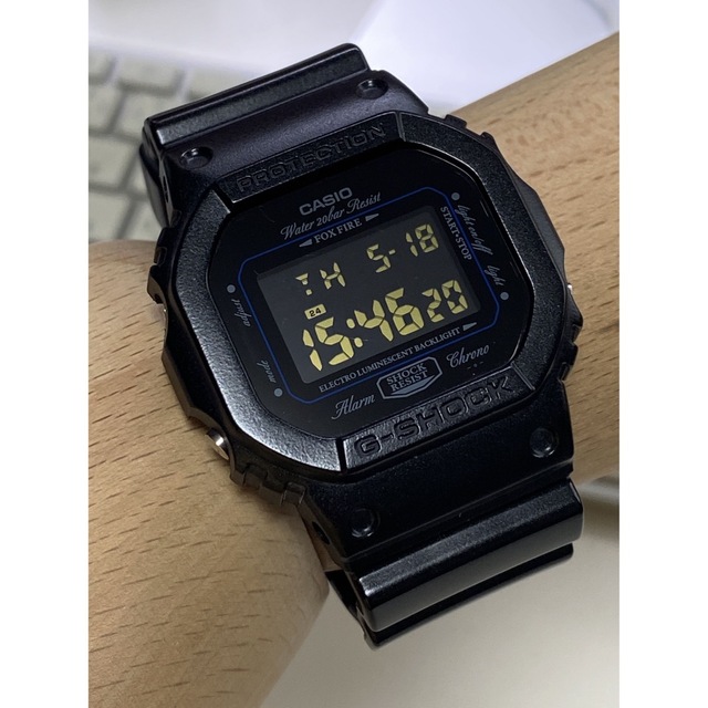 DW-5600BC-1BJR Casio G-SHOCK 反転液晶