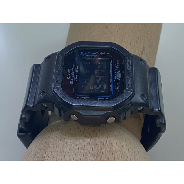 DW-5600BC-1BJR Casio G-SHOCK 反転液晶