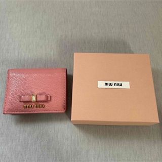 ミュウミュウ(miumiu)のmiumiu 二つ折り財布(財布)