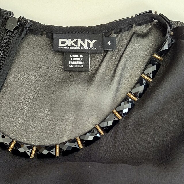 DKNY(ダナキャランニューヨーク)の美品『ＤＫＮＹ』ダナキャランニューヨーク　パーティー　ワンピース　ドレス レディースのワンピース(ひざ丈ワンピース)の商品写真