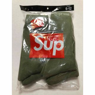 シュプリーム(Supreme)のシュプリーム&ヘインズ★コラボ★ソックス4足セット★新品/未開封★オリーブ★(ソックス)