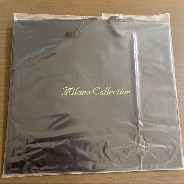 Milano Collection（kanebo）(ミラノコレクション)のミラノコレクション ショップ袋⭐週末お値下げ中! レディースのバッグ(ショップ袋)の商品写真