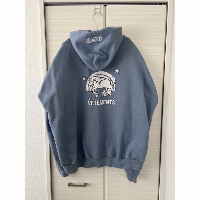 VETEMENTS - VETEMENTS 18ss 希少 ユニコーン パーカーの通販 by IV ...