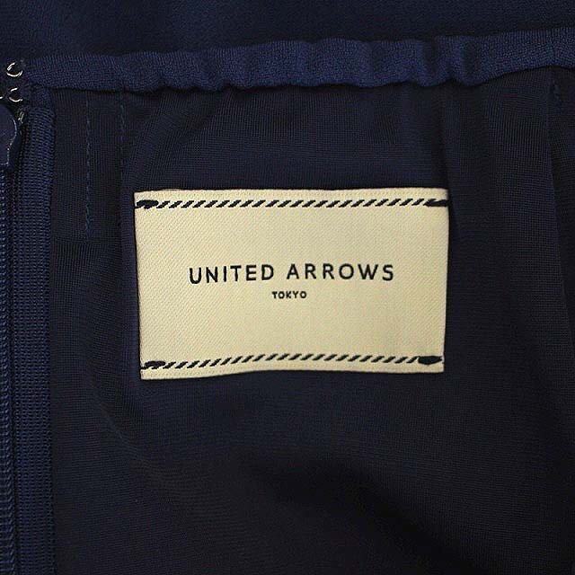 UNITED ARROWS(ユナイテッドアローズ)のユナイテッドアローズ タイトスカート ひざ丈 36 ダークブルー 青 レディースのスカート(ひざ丈スカート)の商品写真