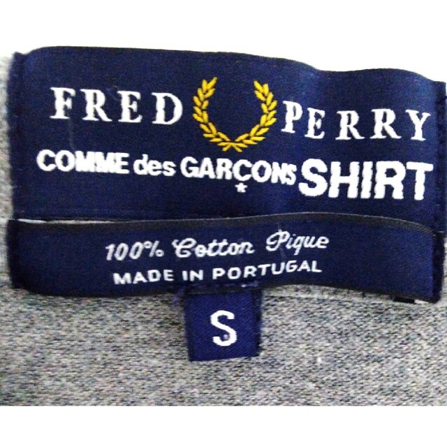 COMME des GARCONS(コムデギャルソン)の希少　COMME des GARCONS　FREDPERRY　コラボ　ポロシャツ メンズのトップス(ポロシャツ)の商品写真