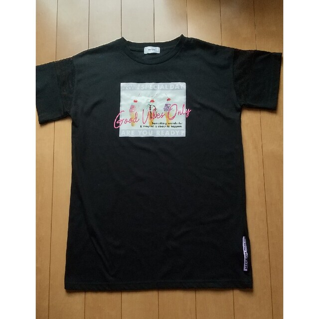 半袖　Tシャツ　150cm キッズ/ベビー/マタニティのキッズ服女の子用(90cm~)(Tシャツ/カットソー)の商品写真