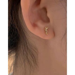 新品未使用 サンローラン ゴールド ピアス YSL 正規品-