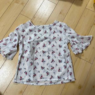 ユニクロ(UNIQLO)の花柄トップス(Tシャツ/カットソー)