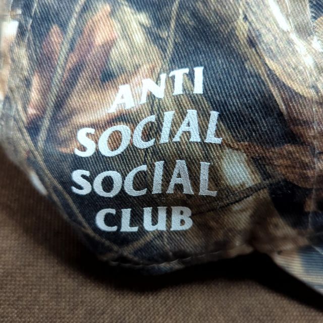 ANTI SOCIAL SOCIAL CLUB(アンチソーシャルソーシャルクラブ)のASSC カモ柄キャップ メンズの帽子(キャップ)の商品写真