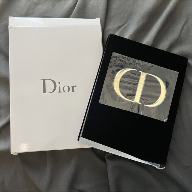 Dior - 最終価格!新品未使用💋DIOR 卓上ミラーの通販 by 匿名・翌日 Dior - 最終価格!新品未使用💋DIOR 卓上ミラーの通販 by 匿名・翌日