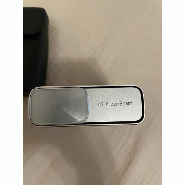 ASUS - 小型プロジェクター ASUS ZenBeam E1(HDMI接続)の通販 by