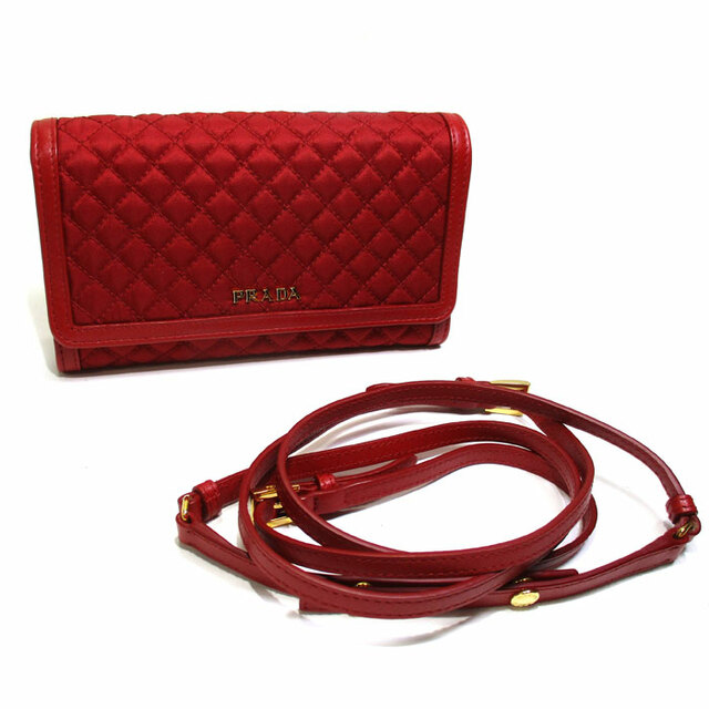 PRADA ショルダーウォレット 二つ折り財布 ナイロン キルティング レザー | フリマアプリ ラクマ