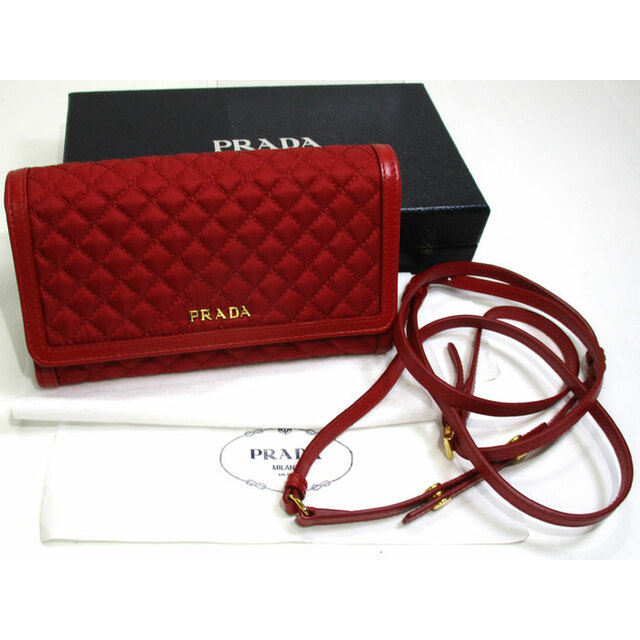 PRADA(プラダ)のPRADA ショルダーウォレット 二つ折り財布 ナイロン キルティング レザー レディースのファッション小物(財布)の商品写真