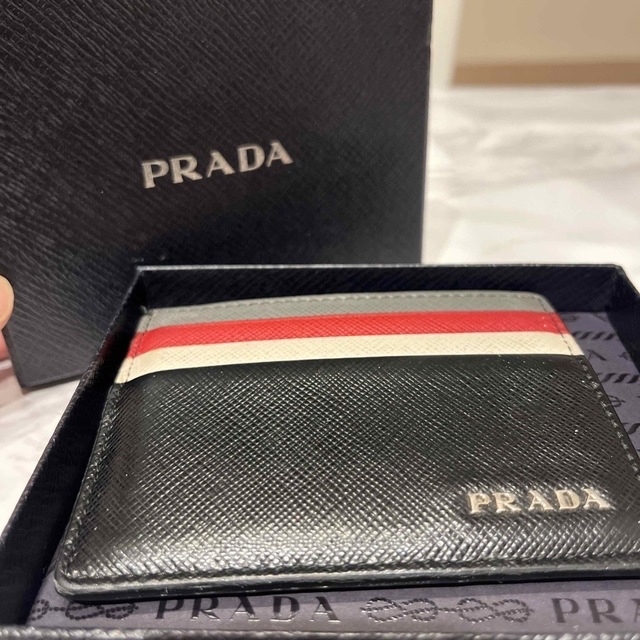 PRADA(プラダ)のプラダのカードケース メンズのファッション小物(名刺入れ/定期入れ)の商品写真