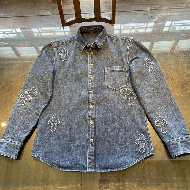 クロムハーツデニムシャツ クロスパッチ/クロスボタン/ルーズエンド超希少品 クロムハーツデニムシャツ クロスパッチ/クロスボタン/ルーズエンド超希少品