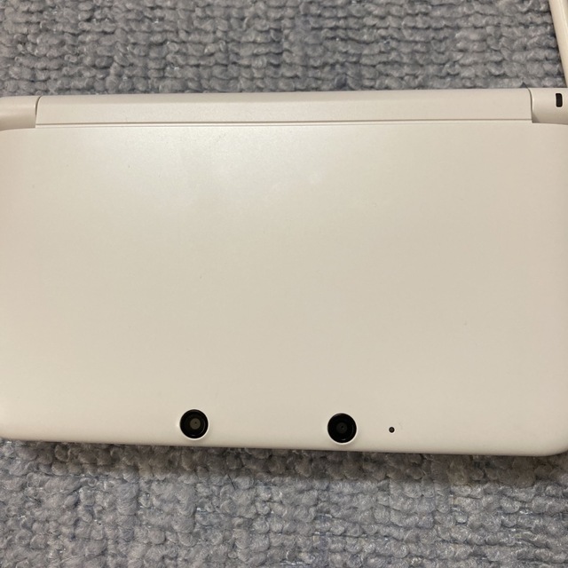 ニンテンドー3DS(ニンテンドー3DS)の3dsLLホワイト本体のみ 動作確認済 エンタメ/ホビーのゲームソフト/ゲーム機本体(携帯用ゲーム機本体)の商品写真