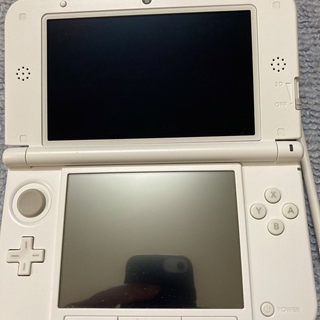 ニンテンドー3DS(ニンテンドー3DS)の3dsLLホワイト本体のみ 動作確認済 エンタメ/ホビーのゲームソフト/ゲーム機本体(携帯用ゲーム機本体)の商品写真