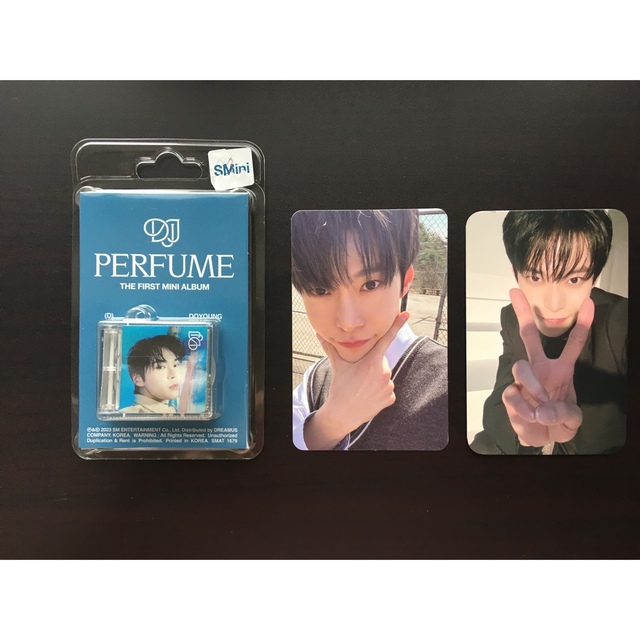 NCTドジェジョン  perfume  SMini ドヨン エンタメ/ホビーのCD(K-POP/アジア)の商品写真