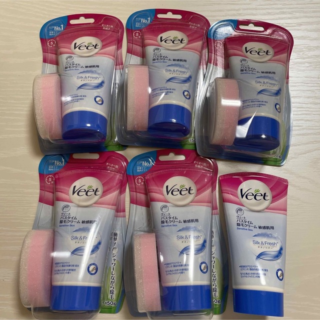 Veet（Reckitt Benckiser）(ヴィート)のヴィート バスタイム 防滴 除毛クリーム 敏感肌用 スポンジ付き(150g) コスメ/美容のボディケア(脱毛/除毛剤)の商品写真