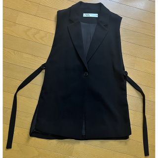 ザラ(ZARA)のZARA ベスト　ブラック(ベスト/ジレ)