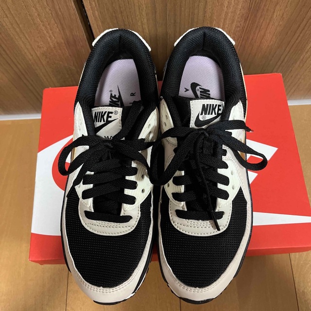 NIKE - NIKE ナイキ AIR MAX 90 ゴールド ベージュ エアマックス90の