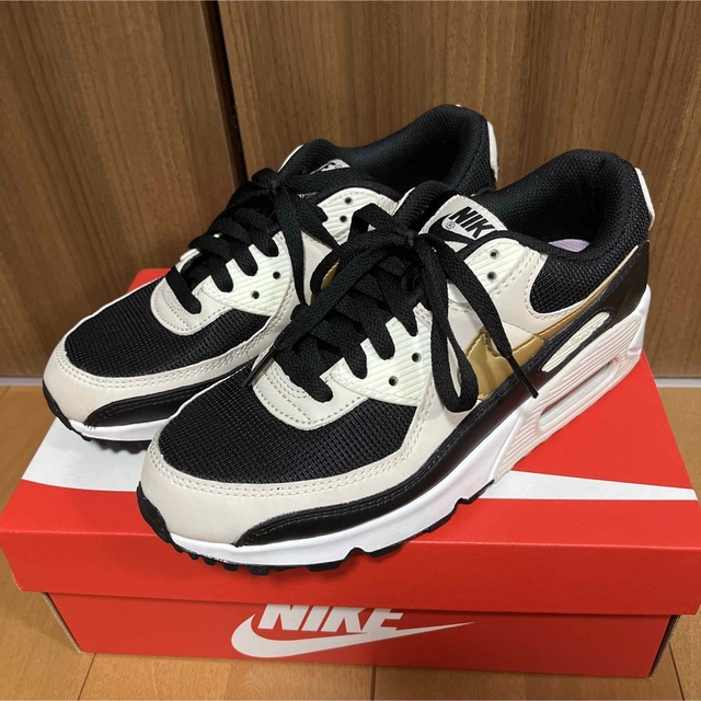 NIKE - NIKE ナイキ AIR MAX 90 ゴールド ベージュ エアマックス90の