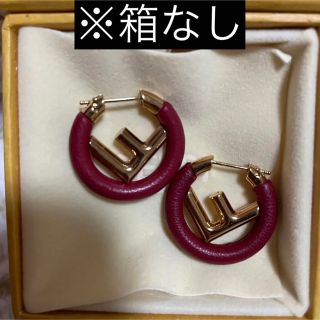 フェンディ ピアスの通販 200点以上 | FENDIのレディースを買うならラクマ