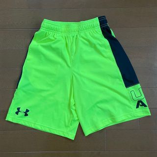 アンダーアーマー(UNDER ARMOUR)のアンダーアーマー　ハーフパンツ　イエロー　130(パンツ/スパッツ)