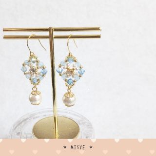 ハンドメイドアクセサリー ピアス ✨ダイアモンドピアス✨(アクアマリン)(ピアス)