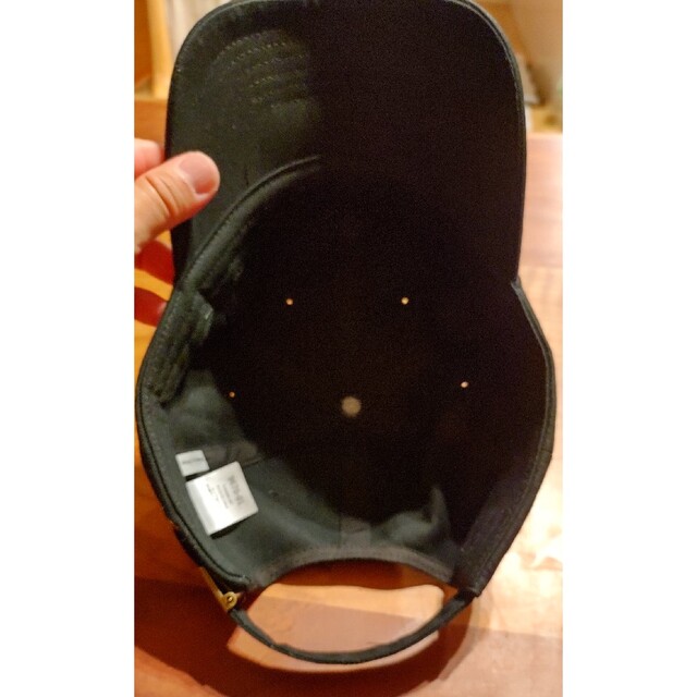 メンズ　レディース　ブラック　キャップ　帽子 メンズの帽子(キャップ)の商品写真