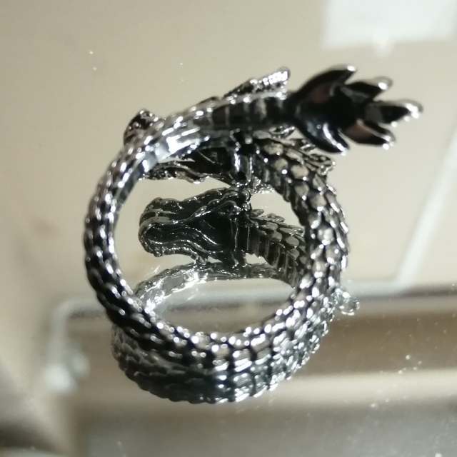 【SALM】リング メンズ シルバー ドラゴン ホワイト 指輪 20号 メンズのアクセサリー(リング(指輪))の商品写真