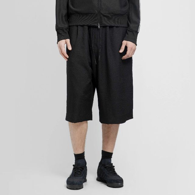 Y-3(ワイスリー)の新品 Y-3 SP UNI SHORTS Mサイズ メンズのパンツ(ショートパンツ)の商品写真