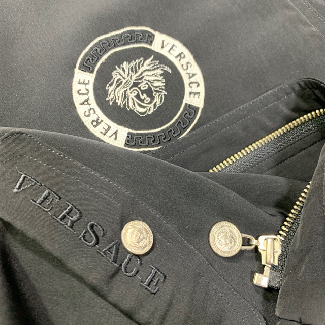 VERSACE(ヴェルサーチ)のVintage VERSACE JEANS COUTURE  Jacket メンズのジャケット/アウター(ブルゾン)の商品写真