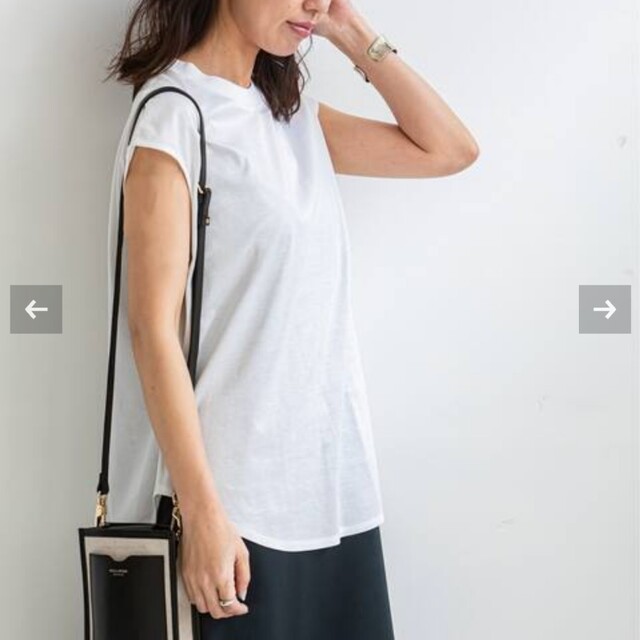 Noble(ノーブル)のノーブル SLEEVELESS LONG Tシャツ ノースリーブベージュ レディースのトップス(カットソー(半袖/袖なし))の商品写真