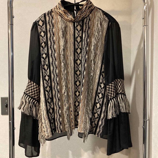 値下げしました= EBONY 2019SS フリンジブラウス - highlife-inc.jp