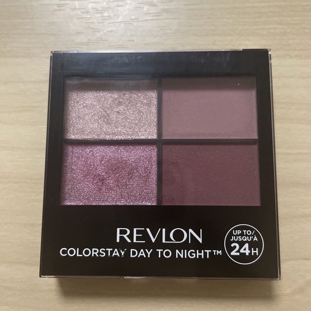 REVLON(レブロン)のとこ様専用 レブロン デイトゥナイトアイシャドウクアット 575 コスメ/美容のベースメイク/化粧品(アイシャドウ)の商品写真