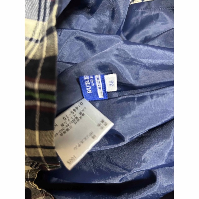 BURBERRY BLUE LABEL(バーバリーブルーレーベル)のBURBERRY BLUE LABEL チェックシャーリングスカート レディースのスカート(ミニスカート)の商品写真