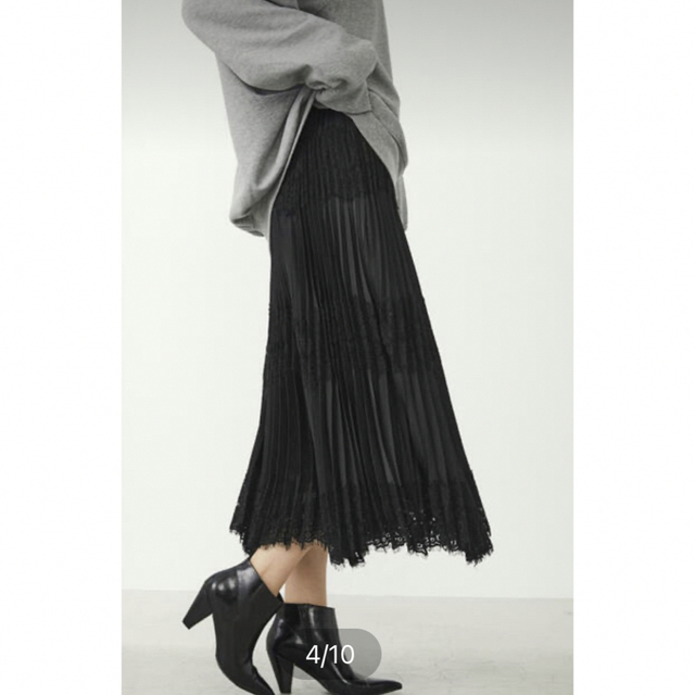 Lilidia(リリディア)のLILIDIA リリディア　レース切り替えプリーツSK スカート　黒　美品 レディースのスカート(ロングスカート)の商品写真